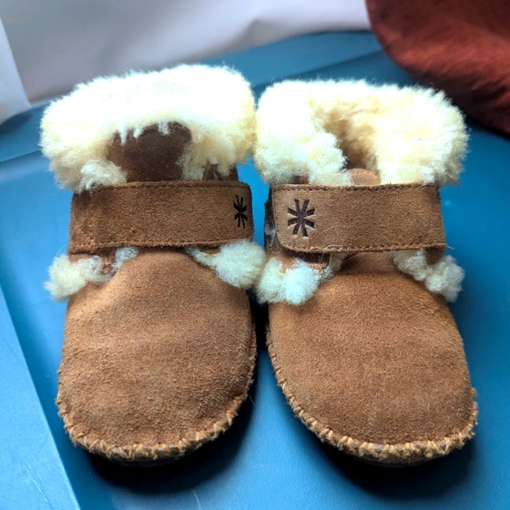 LL Bean Toddler Wicked Good Slippers